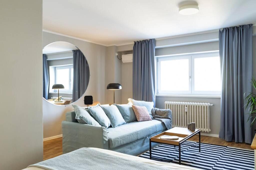 Good Vibes Central Apartment Bucarest Extérieur photo