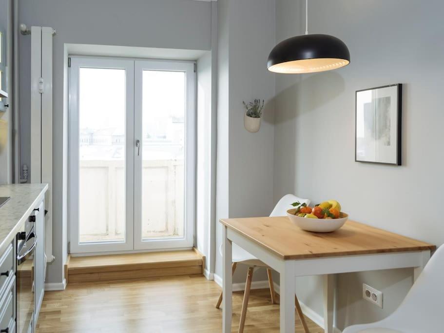 Good Vibes Central Apartment Bucarest Extérieur photo